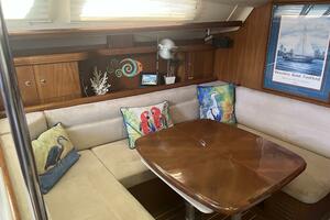 Livin The Dream 41ft Hunter Yacht For Sale