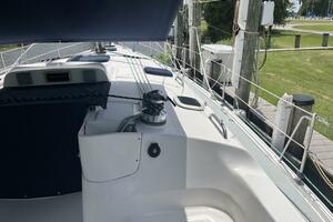 Livin The Dream 41ft Hunter Yacht For Sale