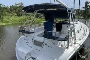 Livin The Dream 41ft Hunter Yacht For Sale