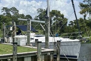Livin The Dream 41ft Hunter Yacht For Sale