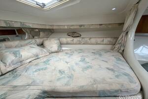 31' Silverton forward stateroom starboard