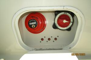 31' Silverton battery switches