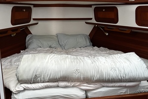 40ft Legacy Yacht For Sale