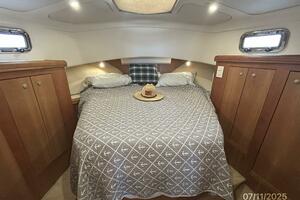 39' Mainship master stateroom