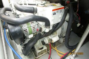 39' Mainship generator2