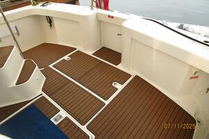 39' Mainship aftdeck2