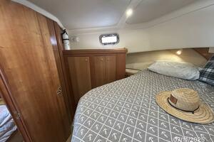 39' Mainship master stateroom port