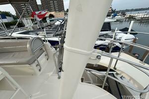 39' Mainship mast hinge