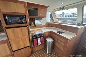 39' Mainship galley1