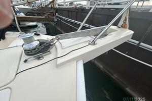 39' Mainship anchor windlass2