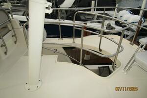 39' Mainship sundeck starboard