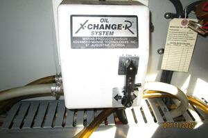 39' Mainship oil change system