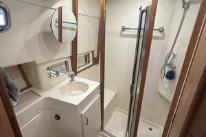 39' Mainship head-shower