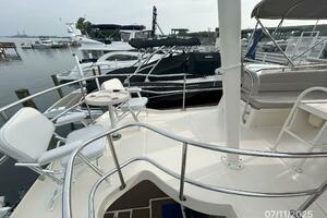 39' Mainship sundeck port