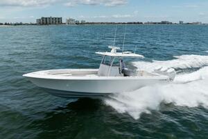 39FT (11.89M) CONTENDER