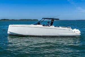 2023 Pardo Yachts 38 thumbnail 4