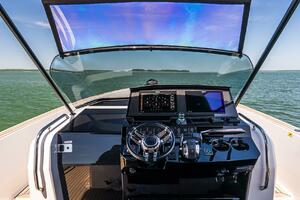 39FT (11.89M) PARDO YACHTS
