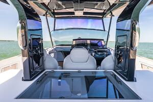 39FT (11.89M) PARDO YACHTS