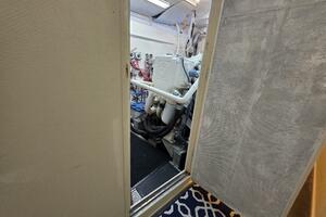 Dali 60ft Chris Craft Yacht For Sale