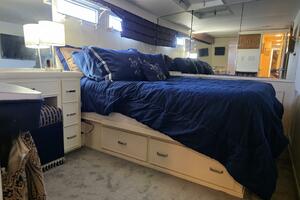 Dali 60ft Chris Craft Yacht For Sale