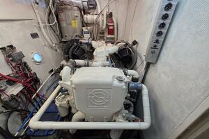 Dali 60ft Chris Craft Yacht For Sale