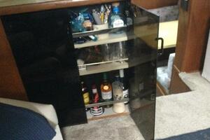 43ft Carver Yacht For Sale