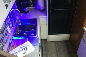 43ft Carver Yacht For Sale