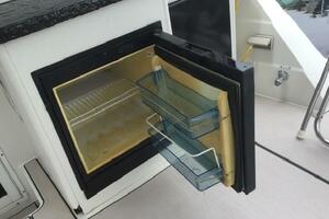 43ft Carver Yacht For Sale