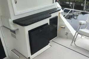 43ft Carver Yacht For Sale