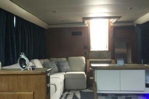 43ft Carver Yacht For Sale