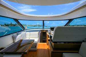 2023 Tiara Yachts C49 thumbnail 35