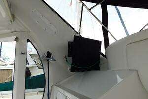 2003 Carver 44 CPMY thumbnail 7