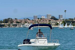 2016 Boston Whaler 180 Dauntless