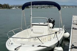 2016 Boston Whaler 180 Dauntless