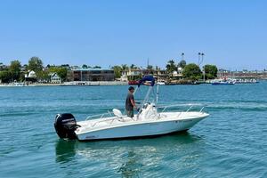 2016 Boston Whaler 180 Dauntless