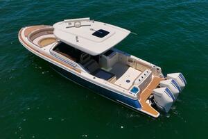 35FT (10.95M) CHRIS-CRAFT