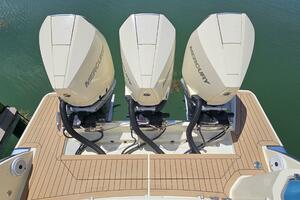 35FT (10.95M) CHRIS-CRAFT