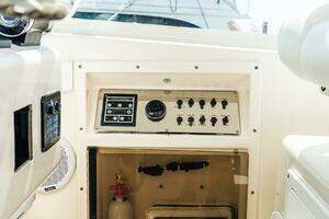 2008 Cabo 38 Express thumbnail 21