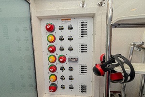 2021 Riviera 6000 Motor Yacht thumbnail 47