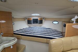 Sunday Morning 33ft Larson Yacht For Sale