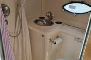 Sunday Morning 33ft Larson Yacht For Sale