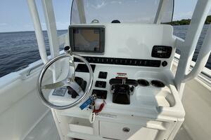 27ft Sea Hunt Yacht For Sale
