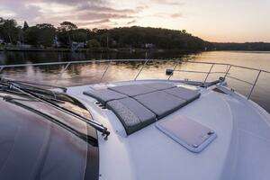 2016 Riviera 5000 Sport Yacht thumbnail 16