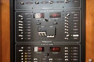 2009 36 Albemarle 360 XF Tin Bender Electrical Panel (1)