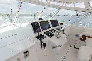2009 36 Albemarle 360 XF Tin Bender Lower Helm (3)