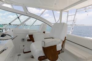 2009 36 Albemarle 360 XF Tin Bender Lower Helm (4)