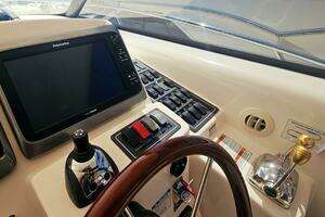 2006 Tiara Yachts 4300 Sovran thumbnail 8