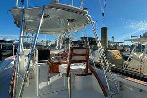 1985 Rybovich 32 Express Walkaround Sportfish thumbnail 16