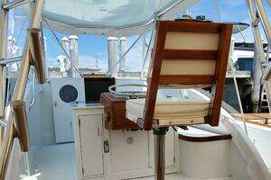1985 Rybovich 32 Express Walkaround Sportfish thumbnail 22