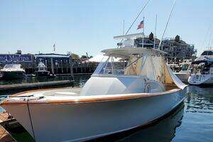 1985 Rybovich 32 Express Walkaround Sportfish thumbnail 4